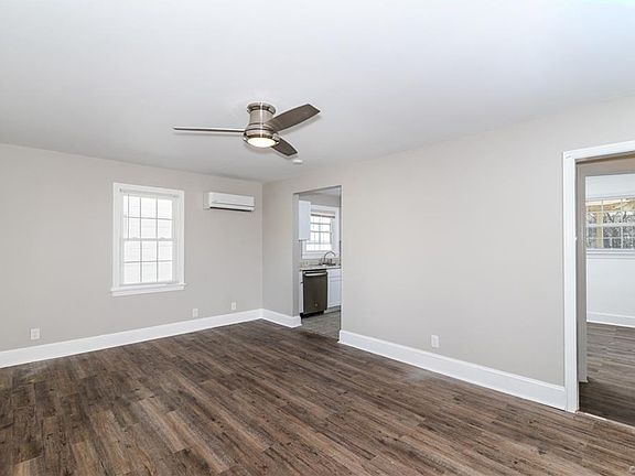 3rd image of 223 N Juniper Ave