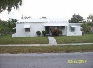 950 NE 154th St, Miami, FL 33162