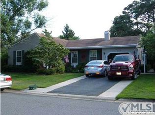 112 Sunset Rd, Whiting, NJ 08759