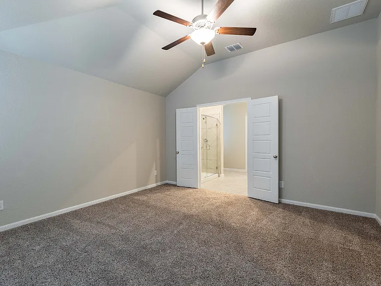 1120 Eagle Xing — Photo 13