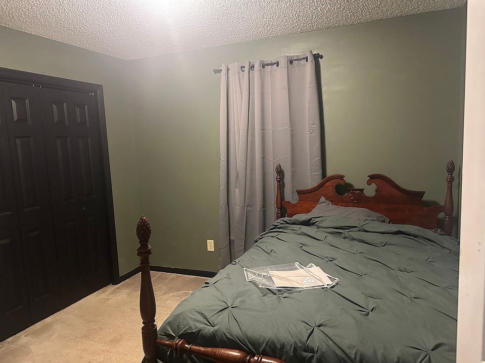 2nd image of 260 Sausage Ln