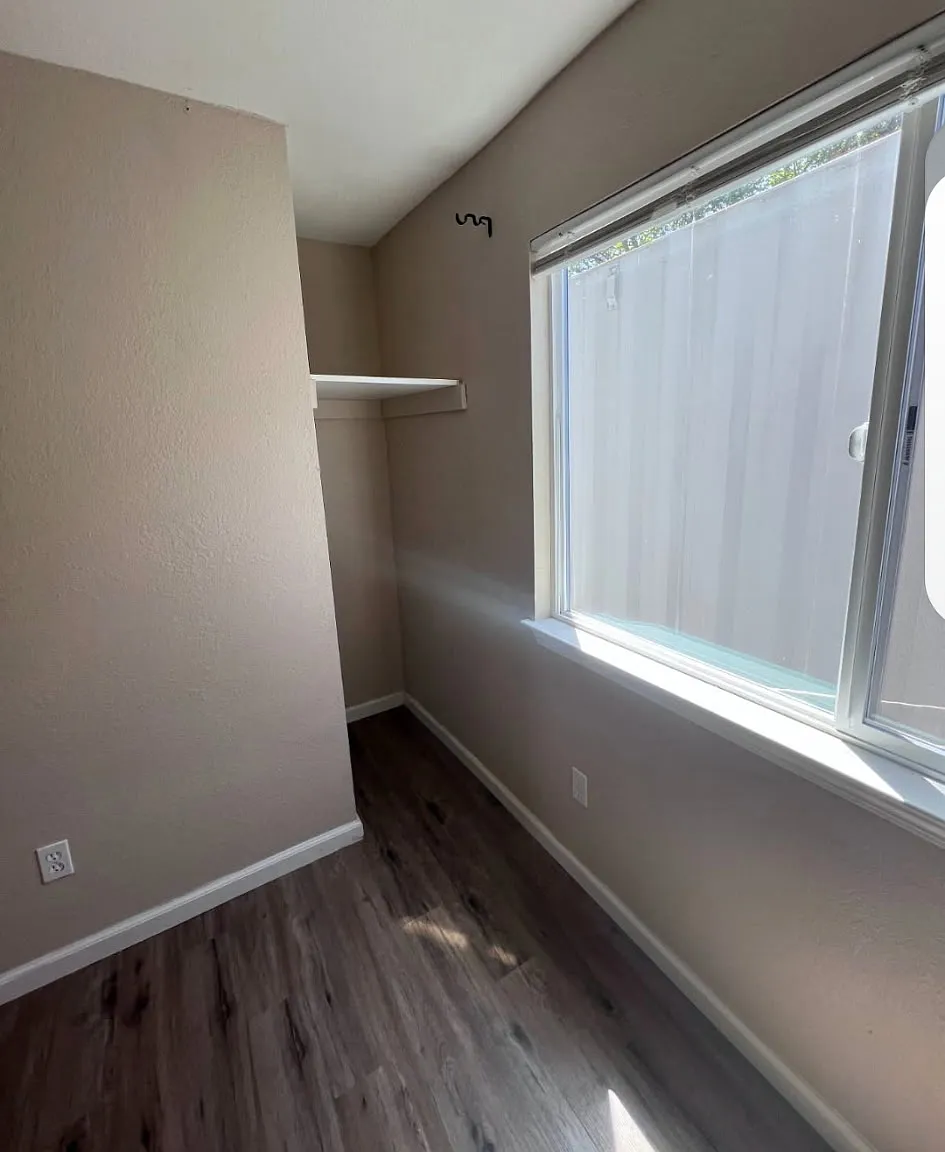 1 bed, 700 sqft, $1,275 — Photo 4