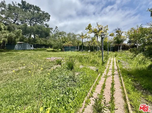 27555 Pacific Coast Hwy, Malibu, CA 90265