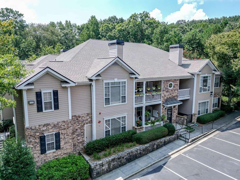 1st image of 2400 Cumberland Pkwy SE #512