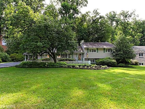 3rd image of 3505 Winston Pl