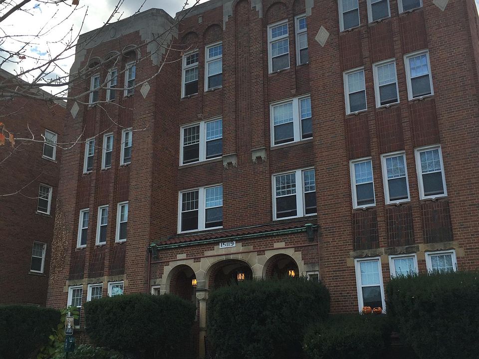 1st image of 15119 Lake Ave