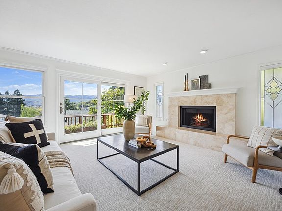 2nd image of 6 Robinhood Drive