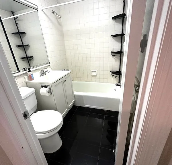 906 Amsterdam Ave #5D — Photo 6