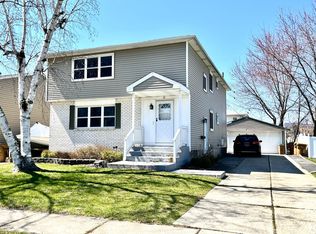 10 Francine Ln #UPPER2, Buffalo, NY 14227