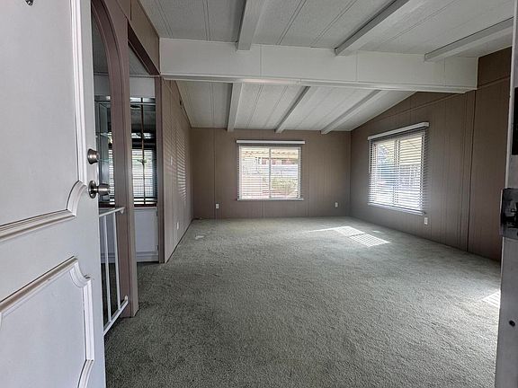 3rd image of 205 Sunset Drive -- #108