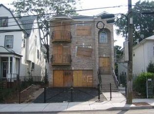 354 7th Ave W, Newark, NJ