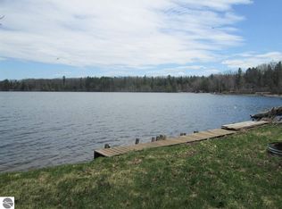 6653 Betsie River Rd, Interlochen, MI 49643