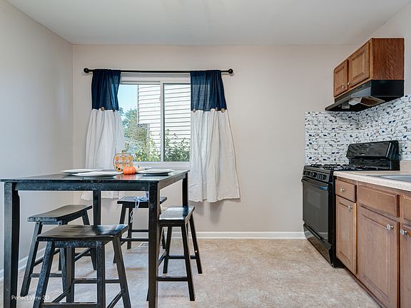 2nd image of 1209 Cedarwood Dr Unit F