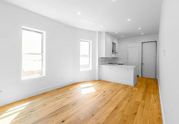 2nd image of 1440 Pacific St #24