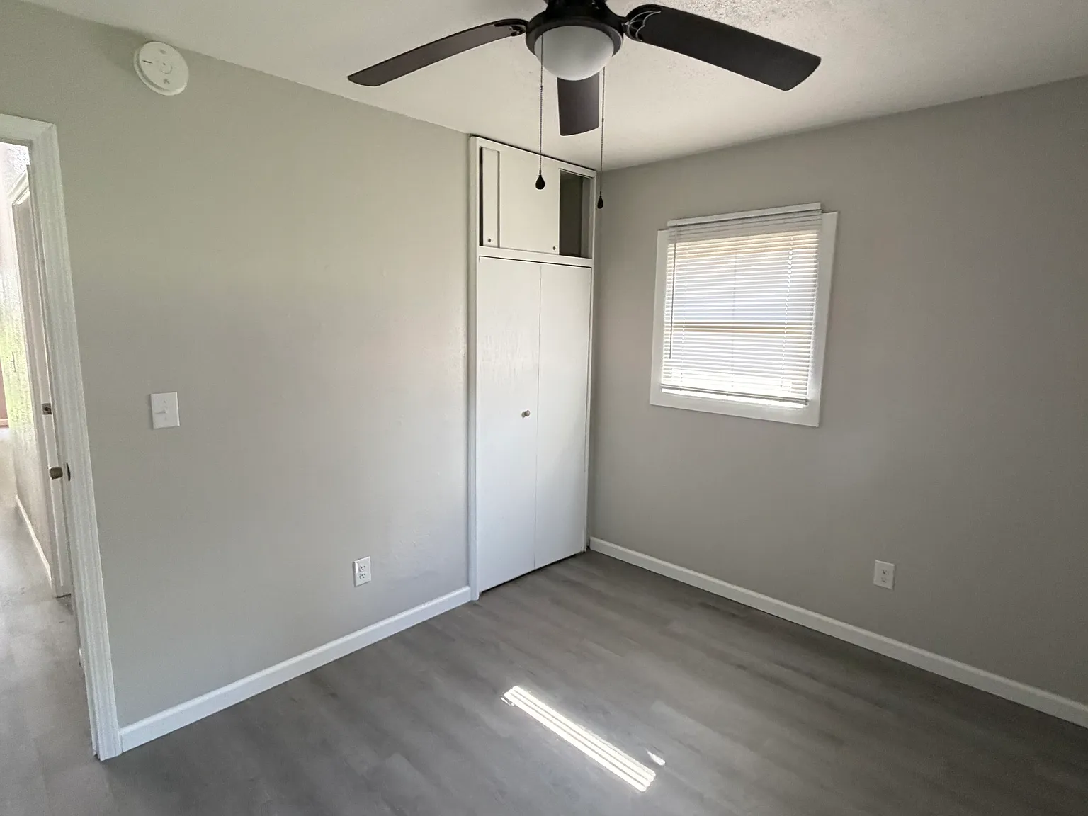 2101 E Eleanor Ave — Photo 2