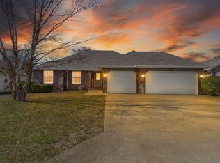 3947 S El Susan Avenue, Springfield, MO 65807