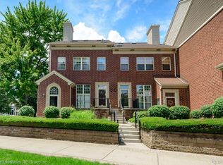 2894 Van Alstyne St, Wyandotte, MI 48192