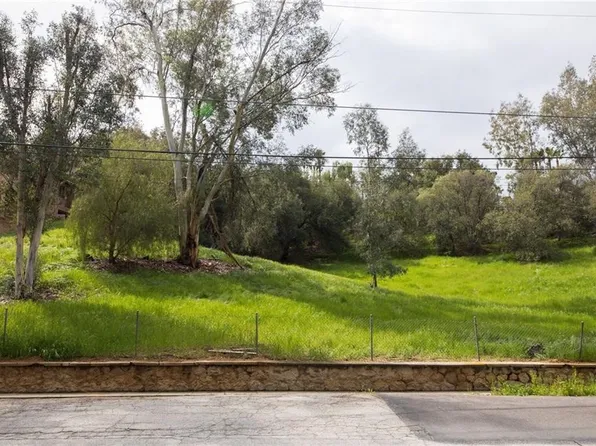 1702 Dwight St #1, Redlands, CA 92373