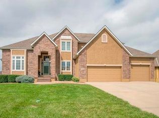 4828 SW Gull Point Dr, Lees Summit, MO 64082