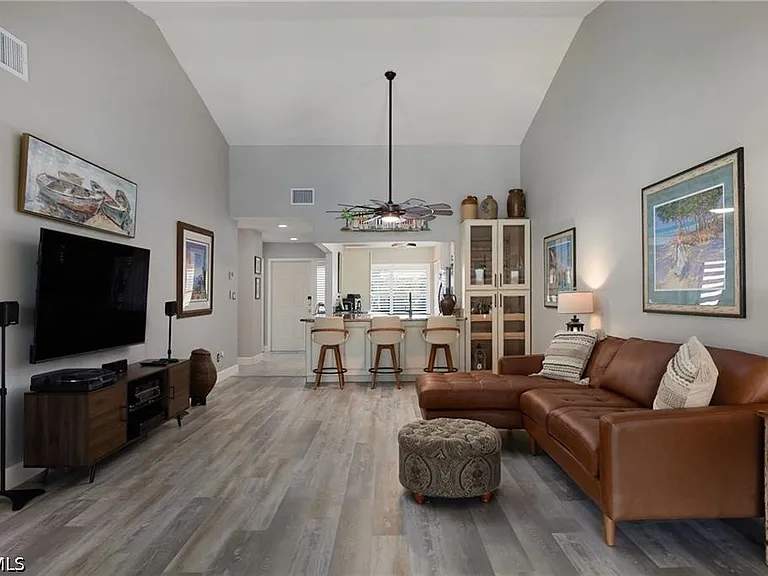 15489 Admiralty Cir #5 — Photo 11