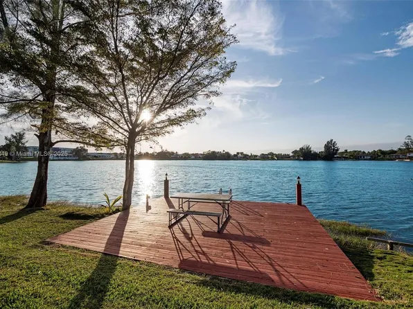 4530 SW 87th Ave, Miami, FL 33165