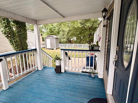 5th image of 7776 Finch Ct