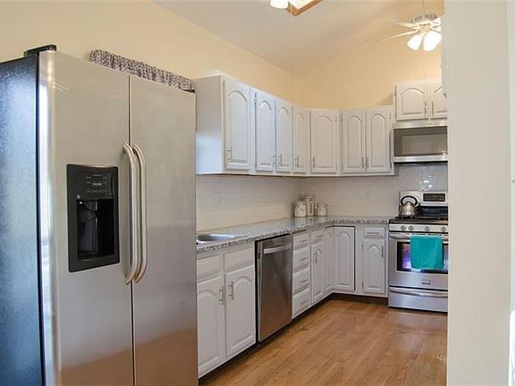 3rd image of 328 Laurentz Ln