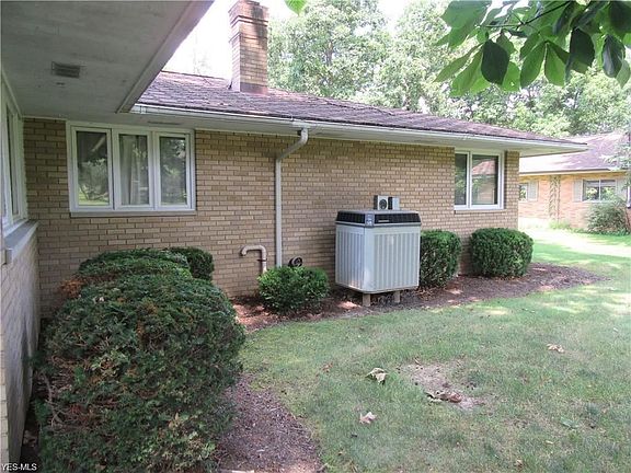 5th image of 7522 Amber Ln