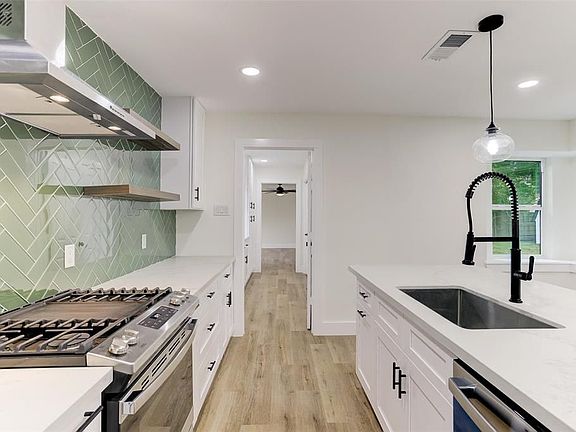 5th image of 8303 Pasha Dr