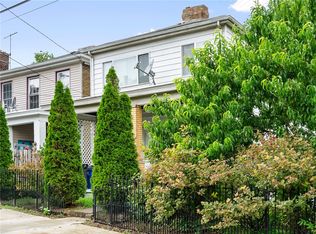 32 Exeter St, Pittsburgh, PA 15217