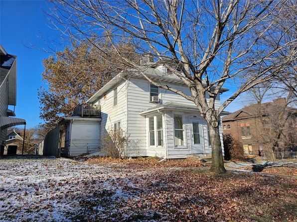 des-moines-iowa-251547870 picture