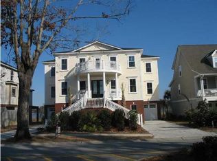 1745 Indigo Island Dr, Hanahan, SC 29410