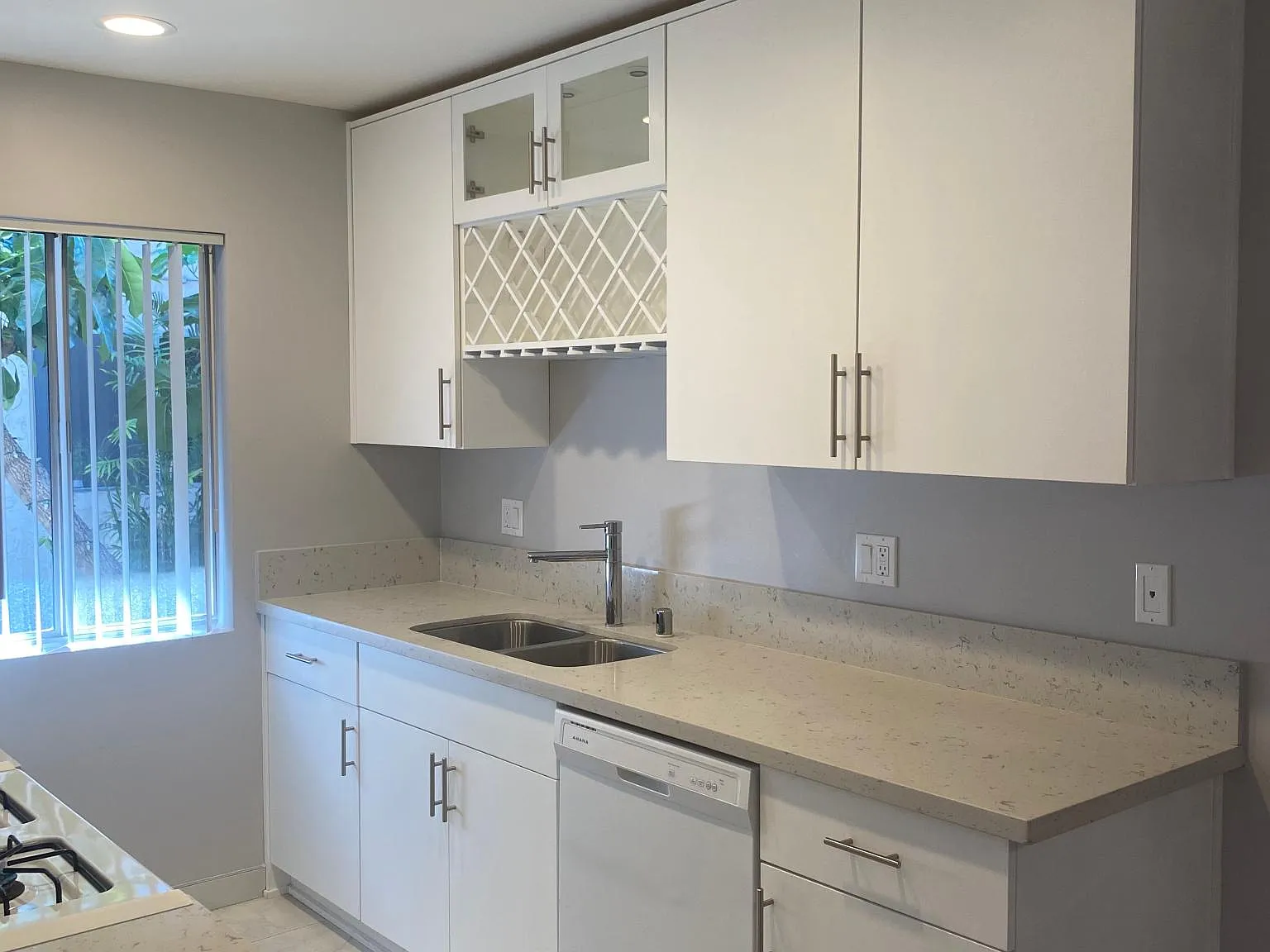 2 bed, $2,800 — Photo 1