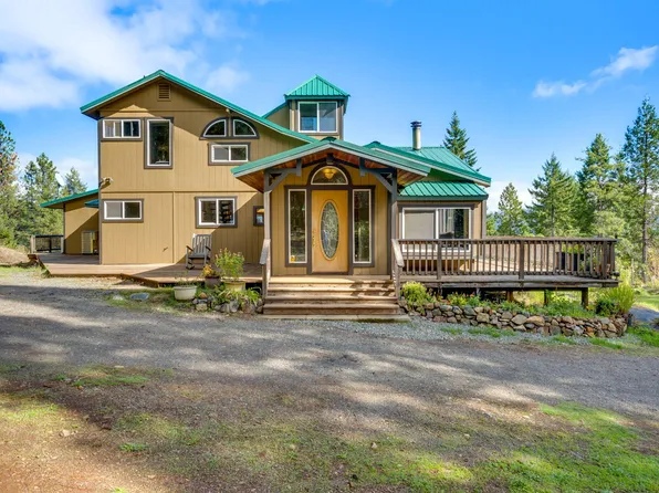 3123 Brannan Mountain Rd, Willow Creek, CA 95573