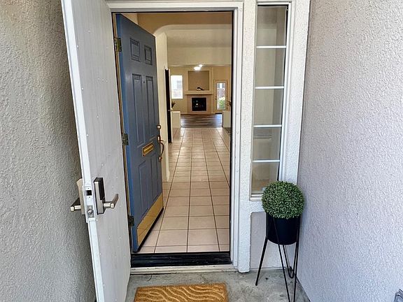 4th image of 4124 Hidden Meadow Ct