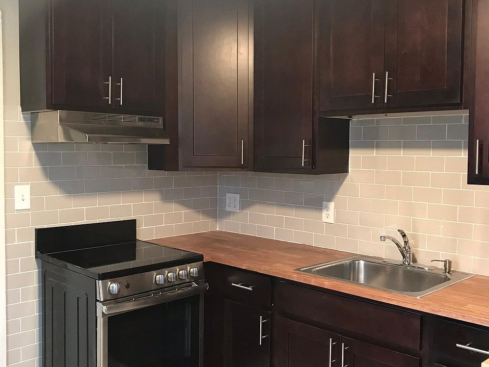 1st image of 805 N 6th St