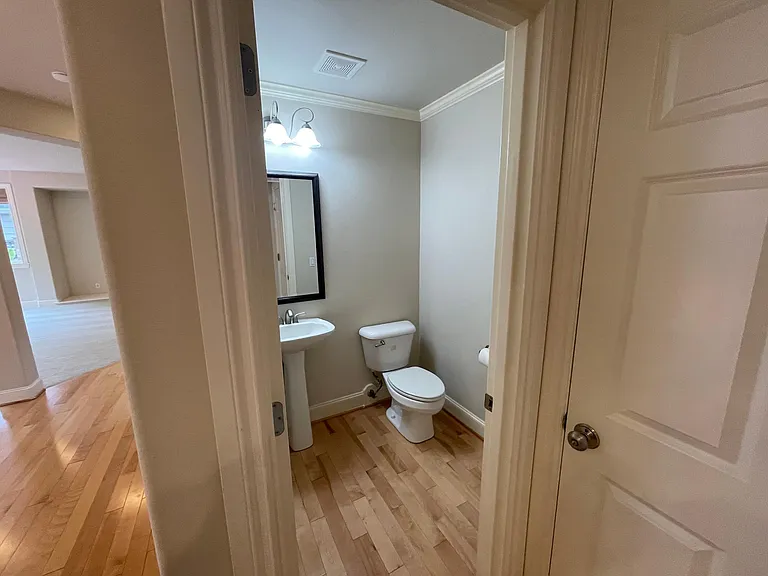 Powder Room (0.5 Bath)