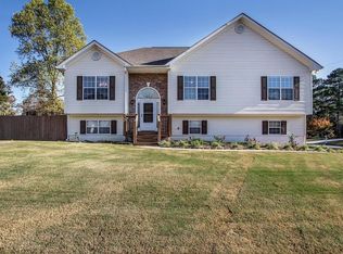 4807 Hunt Club Dr, Flowery Branch, GA 30542