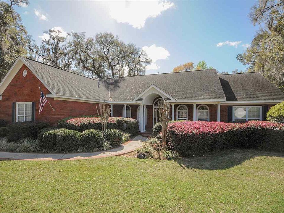 1st image of 1220 Greensward Dr