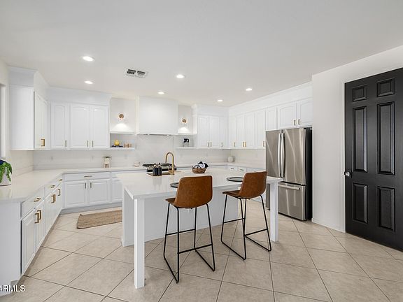 3rd image of 2128 E LEO Place