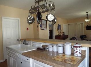 26 Trinity Place #FL 2ND, Amsterdam, NY 12010