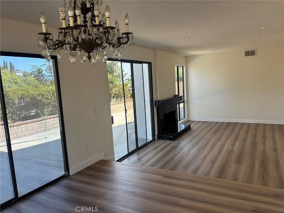 4th image of 803 Abe Way