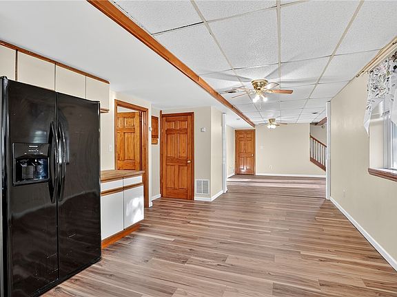 5th image of 208 McCleary Rd