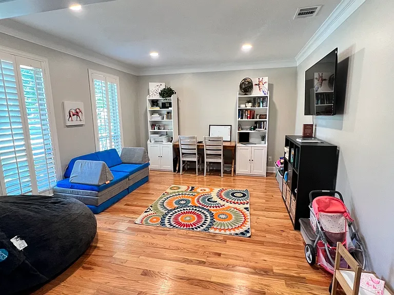 2385 Dundee Dr — Photo 16