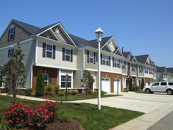 4th image of 1530 River Tree Dr #1318-201