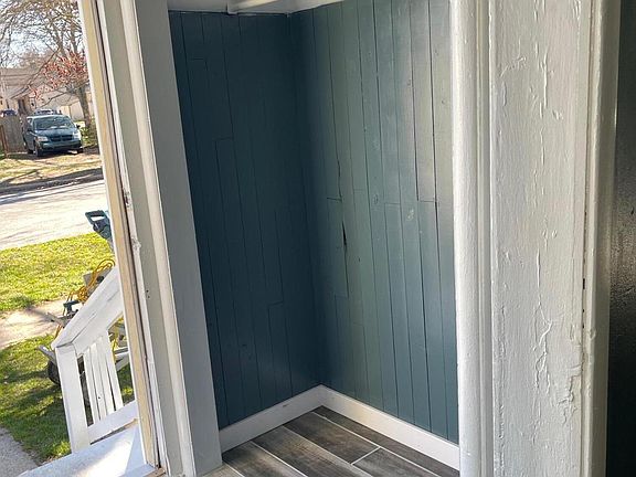 4th image of 644 E Isabella Ave