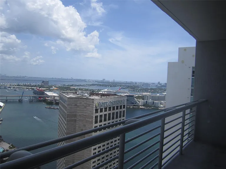 325 Biscayne Blvd #4316 — Photo 23