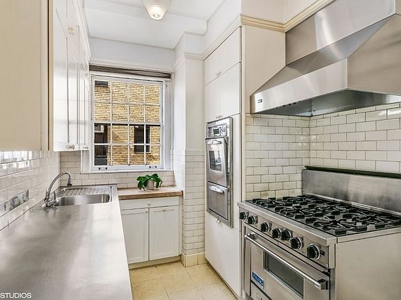 5th image of 40 5th Ave #14A