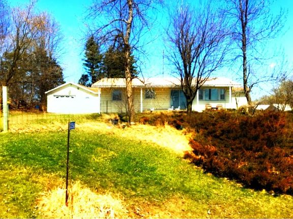 2nd image of 32562 213th St