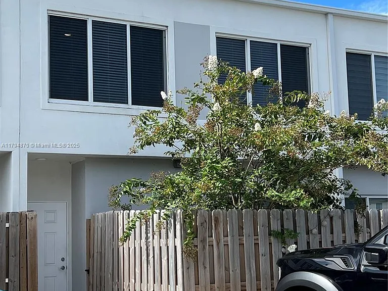 13944 SW 259th Way — Photo 3